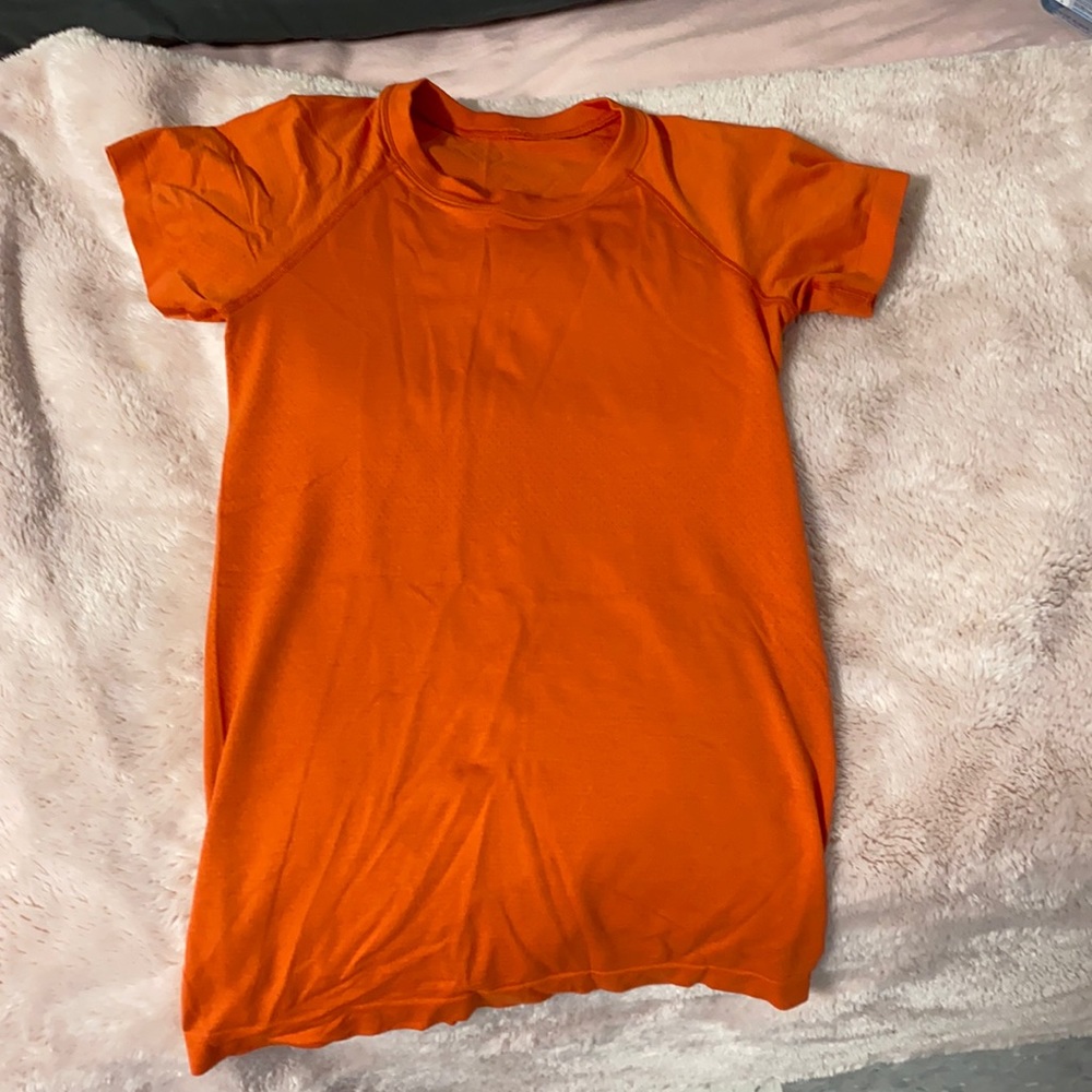 burnt orange lululemon short sleeve